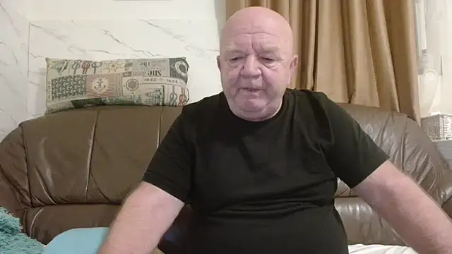 Snapshot of fullballs6 chatting on February 2026 02:38:01 AM fullballs6 online show from February 2026 02:38:01 AM