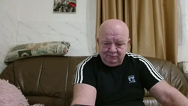 Snapshot of fullballs6 chatting on February 2026 03:36:01 AM fullballs6 online show from February 2026 03:36:01 AM