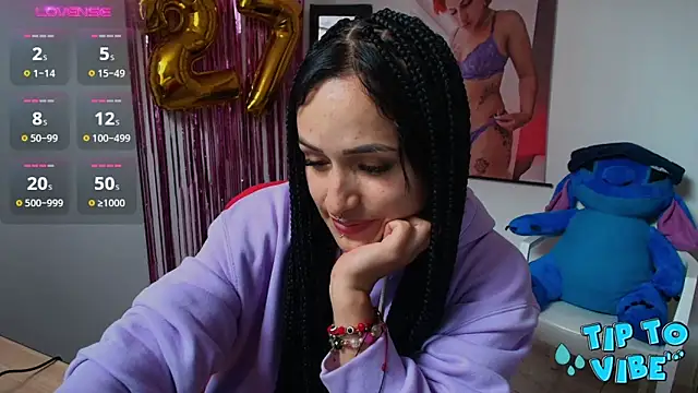 Snapshot of TinnaDawsom chatting on March 2025 06:54:01 PM TinnaDawsom online show from March 2025 06:54:01 PM