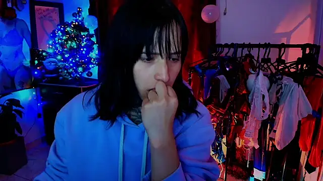 TinnaDawsom online show from December 2025 01:55:02 AM