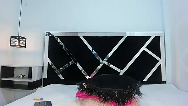 Ambber moon online show from January 2025 09:37:02 AM