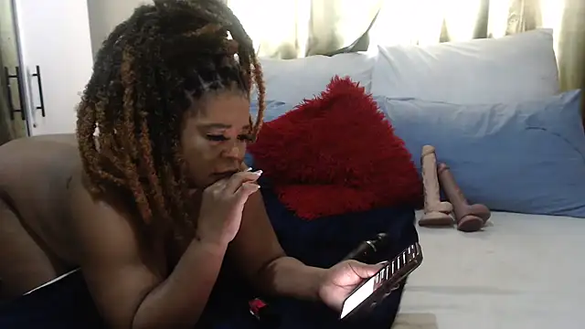 Foxybrownxx1 online show from November 2025 06:24:02 AM