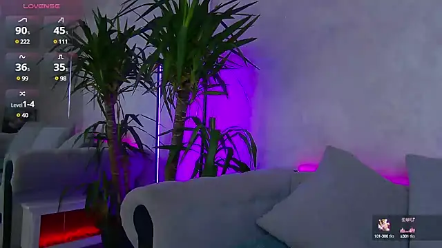 Snapshot of BambiAndAyline chatting on January 2025 07:21:01 AM BambiAndAyline online show from January 2025 07:21:01 AM