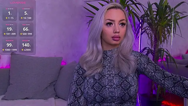 Snapshot of BambiAndAyline chatting on February 2025 04:15:01 AM BambiAndAyline online show from February 2025 04:15:01 AM