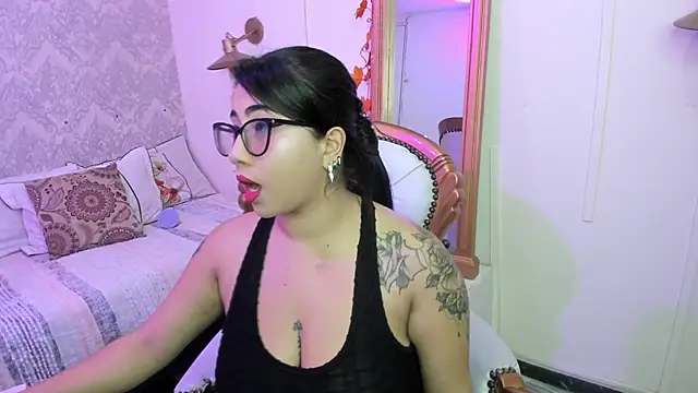 Snapshot of Sexy_cristall_ chatting on March 2025 09:15:01 PM Sexy cristall online show from March 2025 09:15:01 PM