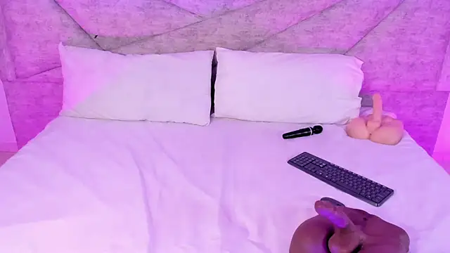 Snapshot of SofiiSweet_ chatting on March 2025 02:33:02 PM SofiiSweet online show from March 2025 02:33:02 PM