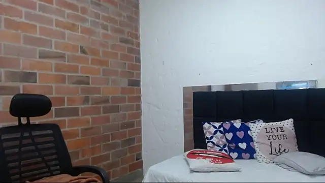 samantha  karolstone online show from February 2026 03:27:02 AM