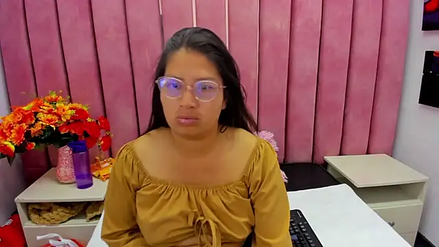 Miaa Smiith  online show from September 2025 03:08:02 AM