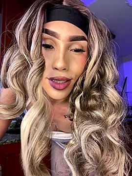 Ambarhilton online show from January 2026 11:40:02 PM