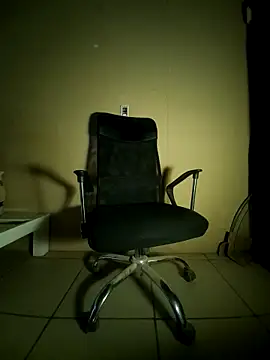 vergapeludaaa online show from April 2026 08:11:01 PM