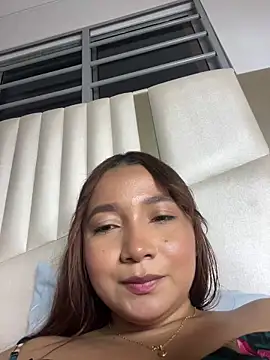 queen angelique online show from June 2026 11:41:02 PM