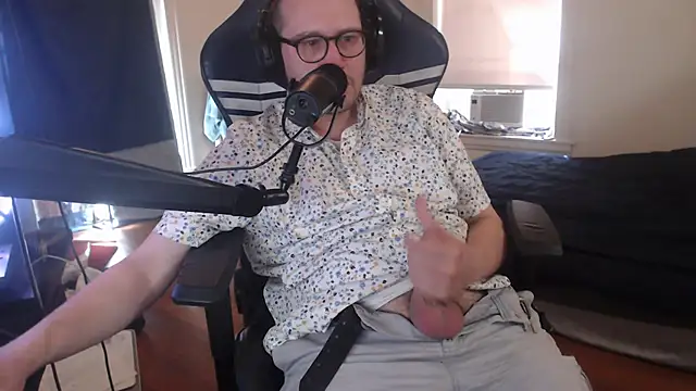 Snapshot of chicostick413 chatting on September 2025 05:14:02 PM chicostick413 online show from September 2025 05:14:02 PM