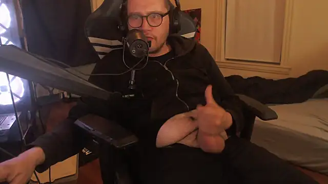 Snapshot of chicostick413 chatting on September 2025 12:01:02 AM chicostick413 online show from September 2025 12:01:02 AM