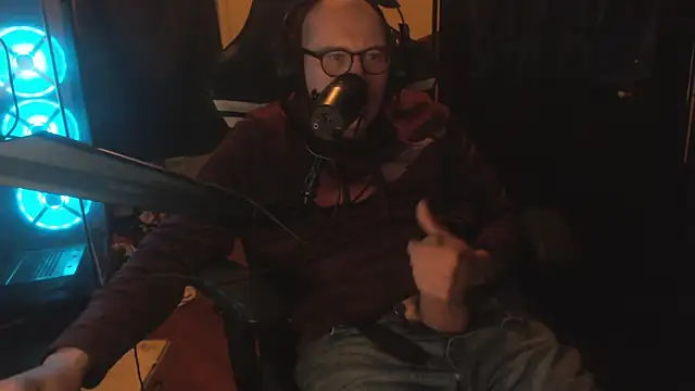 Snapshot of chicostick413 chatting on November 2025 12:27:01 AM chicostick413 online show from November 2025 12:27:01 AM