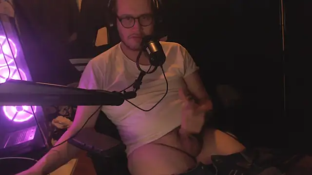 chicostick413 online show from November 2025 04:04:01 AM