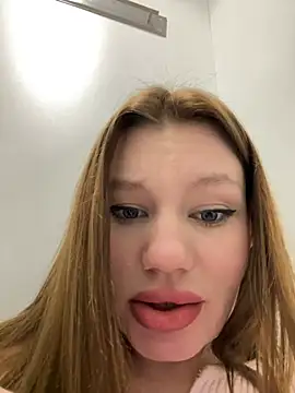 Snapshot of justmila chatting on January 2025 12:30:01 PM justmila online show from January 2025 12:30:01 PM