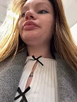 Snapshot of justmila chatting on January 2025 02:41:01 PM justmila online show from January 2025 02:41:01 PM