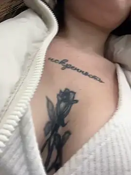 Snapshot of justmila chatting on January 2025 01:53:01 PM justmila online show from January 2025 01:53:01 PM