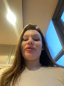 Snapshot of justmila chatting on January 2025 04:05:01 PM justmila online show from January 2025 04:05:01 PM