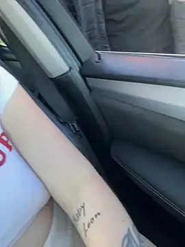 Snapshot of justmila chatting on March 2025 08:02:02 AM justmila online show from March 2025 08:02:02 AM