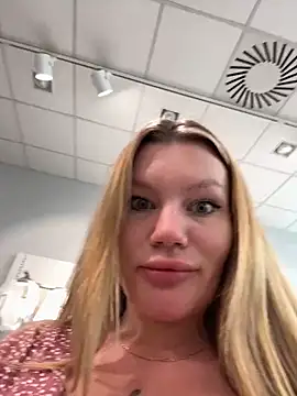 Snapshot of justmila chatting on September 2025 12:05:02 PM justmila online show from September 2025 12:05:02 PM