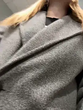 Snapshot of justmila chatting on November 2025 11:32:02 AM justmila online show from November 2025 11:32:02 AM