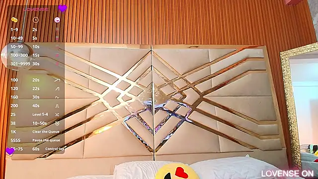 Sluttyandmature online show from March 2025 03:56:01 PM