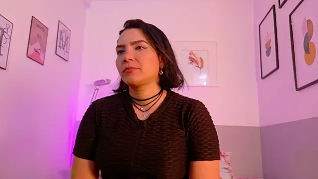Sluttyandmature online show from April 2026 12:44:02 PM