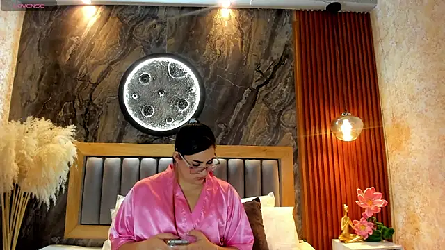 BellaPeers  online show from April 2026 01:41:02 PM