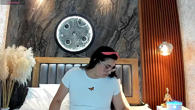 BellaPeers  online show from May 2026 10:56:02 AM