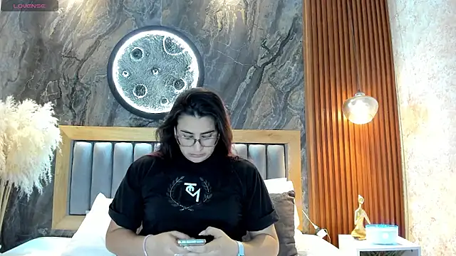 BellaPeers  online show from May 2026 11:28:01 AM