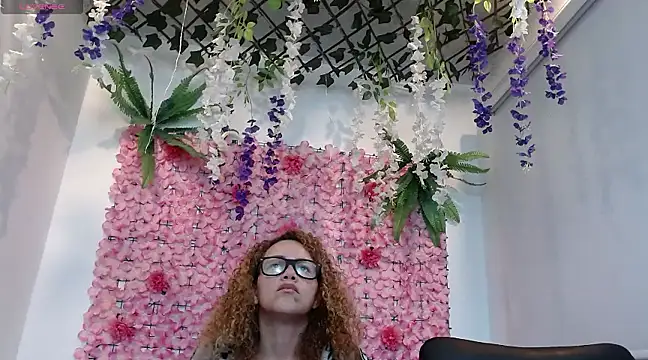 Snapshot of BLONDE_SEXYHOT chatting on February 2025 12:02:01 AM BLONDE SEXYHOT online show from February 2025 12:02:01 AM