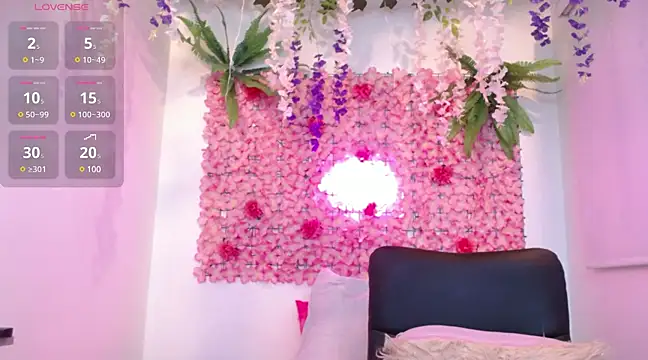 Snapshot of BLONDE_SEXYHOT chatting on February 2025 08:45:01 PM BLONDE SEXYHOT online show from February 2025 08:45:01 PM