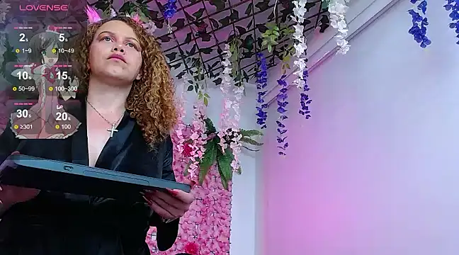 Snapshot of BLONDE_SEXYHOT chatting on February 2025 10:01:02 AM BLONDE SEXYHOT online show from February 2025 10:01:02 AM