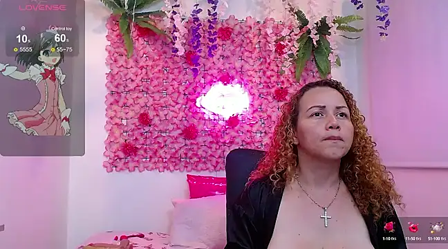 Snapshot of BLONDE_SEXYHOT chatting on February 2025 11:26:02 PM BLONDE SEXYHOT online show from February 2025 11:26:02 PM