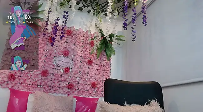 Snapshot of BLONDE_SEXYHOT chatting on March 2025 02:06:02 AM BLONDE SEXYHOT online show from March 2025 02:06:02 AM