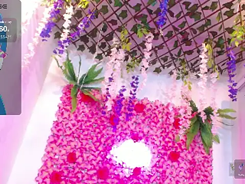 Snapshot of BLONDE_SEXYHOT chatting on March 2025 09:18:02 AM BLONDE SEXYHOT online show from March 2025 09:18:02 AM