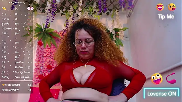 Snapshot of BLONDE_SEXYHOT chatting on January 2026 10:14:02 PM BLONDE SEXYHOT online show from January 2026 10:14:02 PM