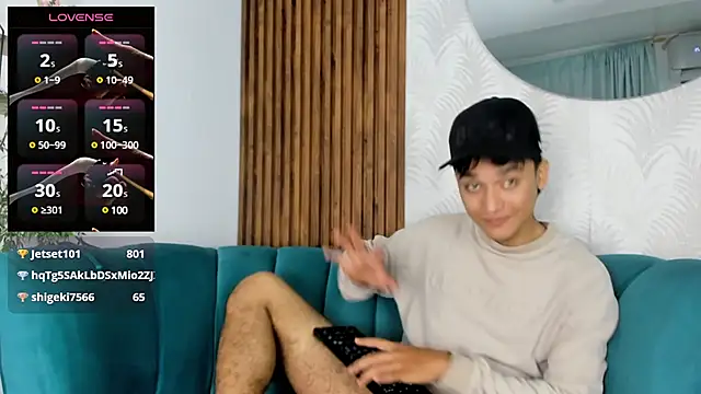 Austin Cardieff online show from March 2025 04:04:02 PM