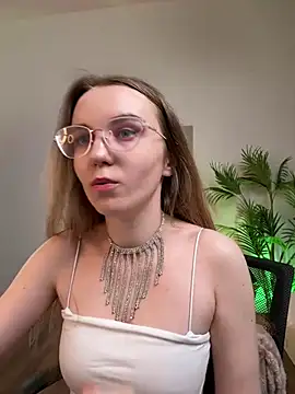 velvetvalkyries online show from February 2025 04:42:02 PM