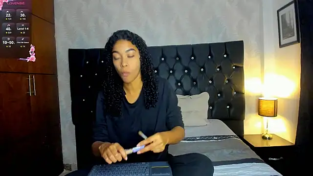 Snapshot of sasha_fox00 chatting on January 2025 06:03:02 PM sasha fox00 online show from January 2025 06:03:02 PM