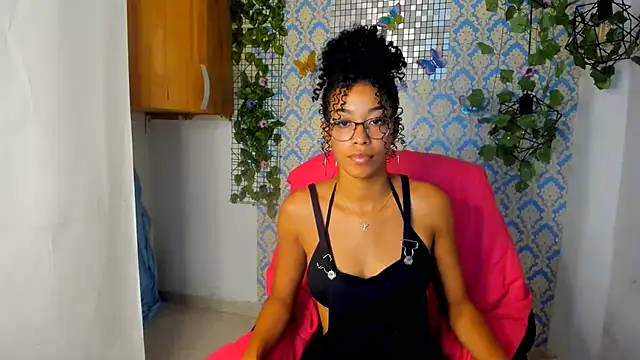 Snapshot of sasha_fox00 chatting on January 2025 05:51:01 PM sasha fox00 online show from January 2025 05:51:01 PM