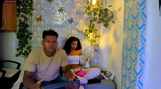 Snapshot of sasha_fox00 chatting on January 2025 11:24:01 PM sasha fox00 online show from January 2025 11:24:01 PM