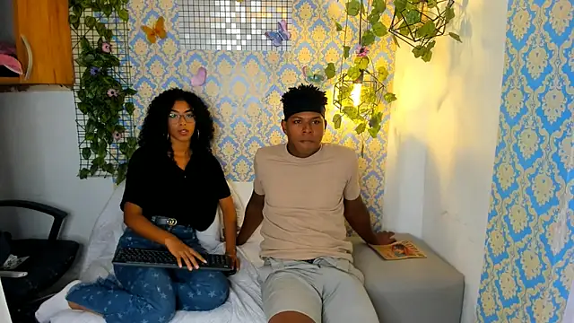 Snapshot of sasha_fox00 chatting on February 2025 12:41:01 AM sasha fox00 online show from February 2025 12:41:01 AM