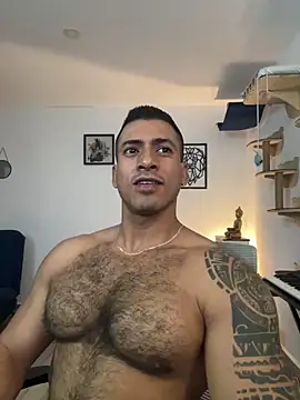 Snapshot of aaroncolombia chatting on October 2025 10:51:02 PM aaroncolombia online show from October 2025 10:51:02 PM