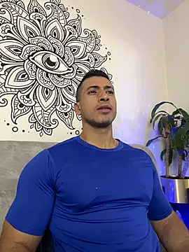 Snapshot of aaroncolombia chatting on November 2025 12:11:02 AM aaroncolombia online show from November 2025 12:11:02 AM