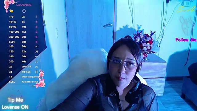 Skarlet Adams28 online show from September 2025 08:42:01 PM