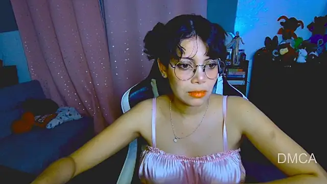 Snapshot of Drea_Foox chatting on February 2026 03:49:01 AM Drea Foox online show from February 2026 03:49:01 AM