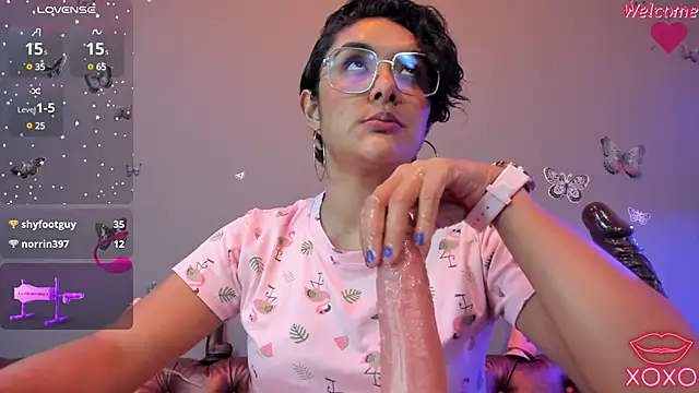 Kaira mosse online show from January 2025 02:15:01 PM