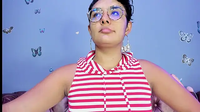 Kaira mosse online show from November 2025 11:49:02 AM